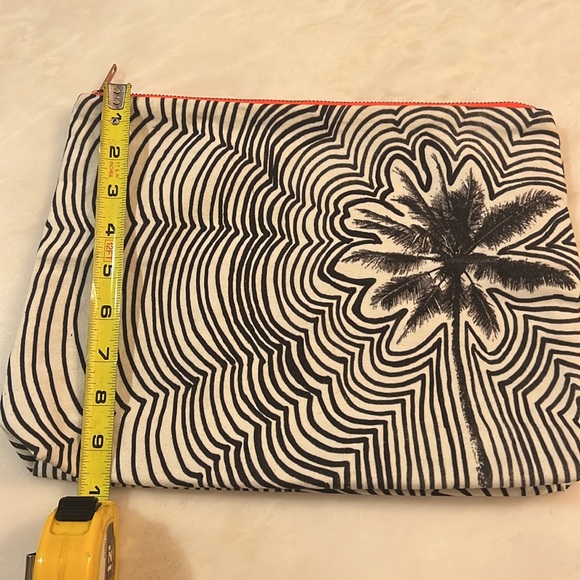 Samudra Palm Tree Clutch - Picture 10 of 11